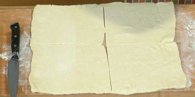 слойки с вишней и белым шоколадом