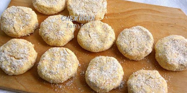 ароматные сырники с морковью и апельсиновым соусом