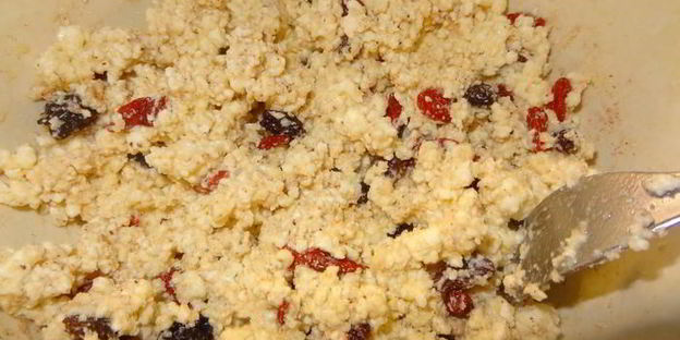 сырники по-восточному с ягодами годжи и корицей