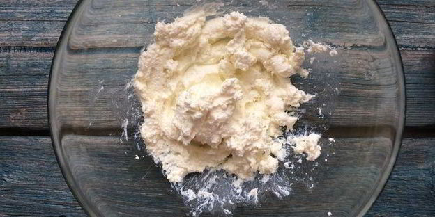 сырники с шоколадом и манговым соусом