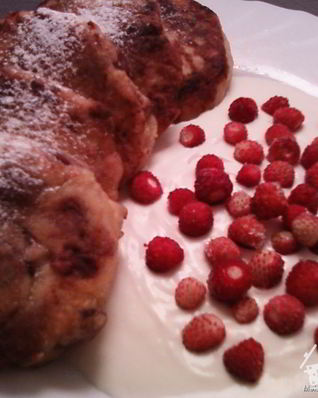 Сырники Зимняя вишня с бананом