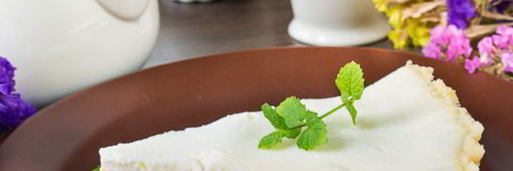 Творожник с персиками