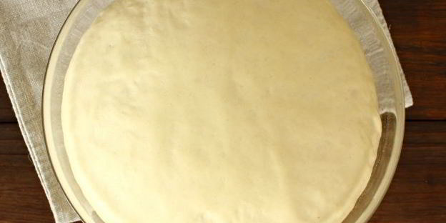 быстрое дрожжевое тесто на воде на пирожки