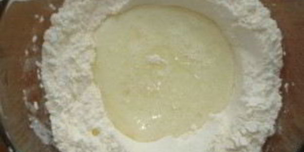 дрожжевое тесто с творогом в духовке