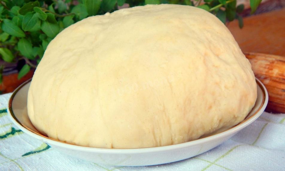 Рецепт сдобного теста на молоке для булочек