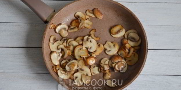 тонкое тесто для пиццы без дрожжей