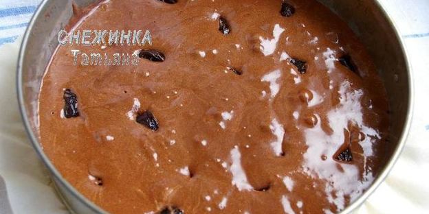 бархатный шоколадный торт с черносливом без масла