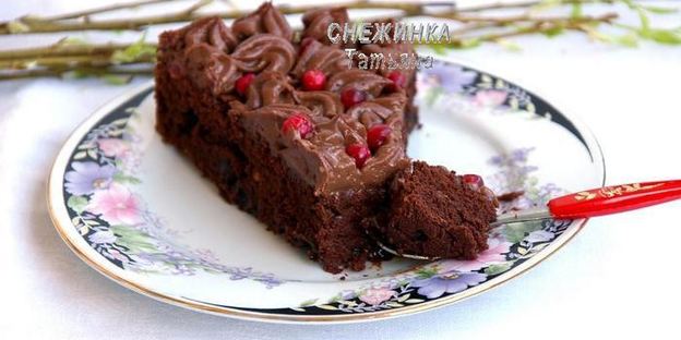 бархатный шоколадный торт с черносливом без масла