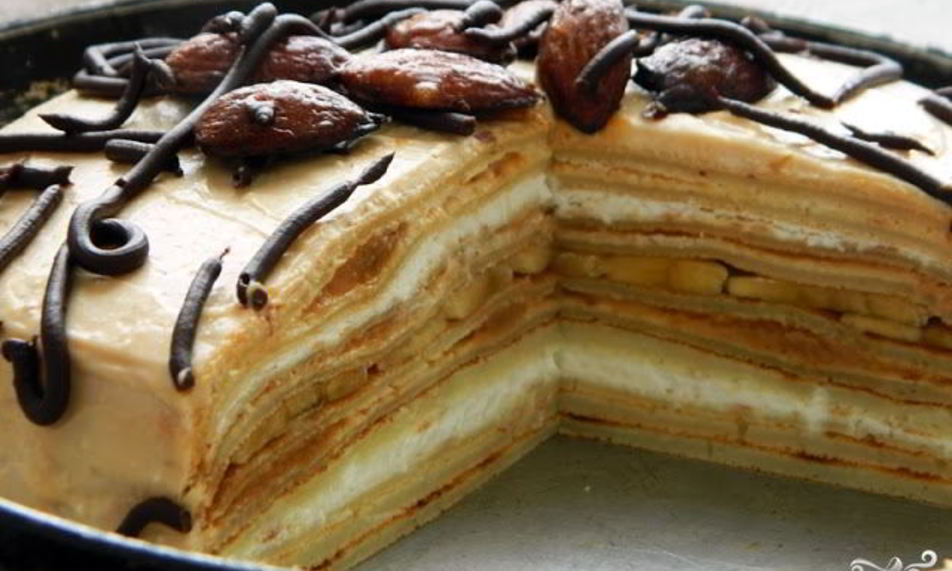 Рецепт блинного торта с вареной сгущенкой