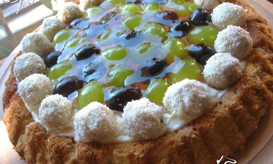 Рецепт итальянского бисквита с виноградом