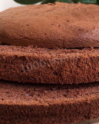 Классический шоколадный бисквит с корицей