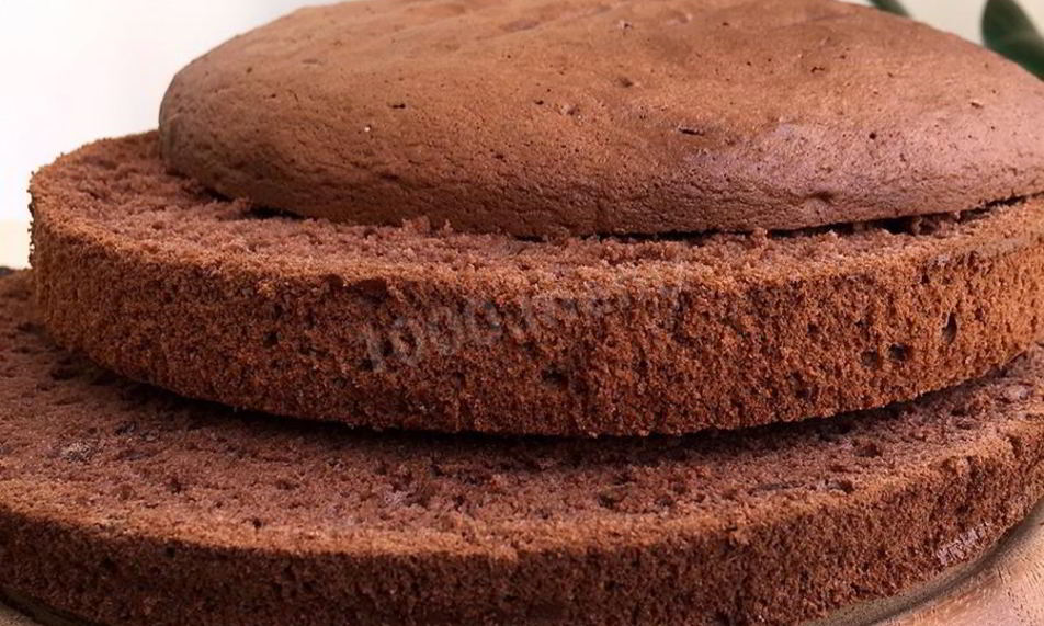Рецепт классического шоколадного бисквита с корицей