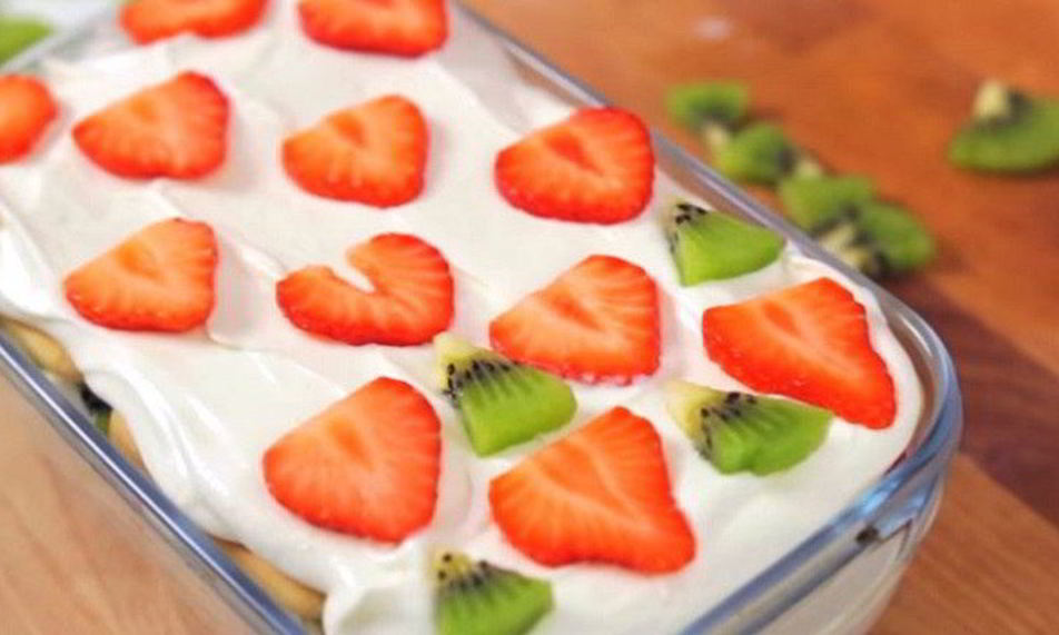 Рецепт клубничного торта без выпечки