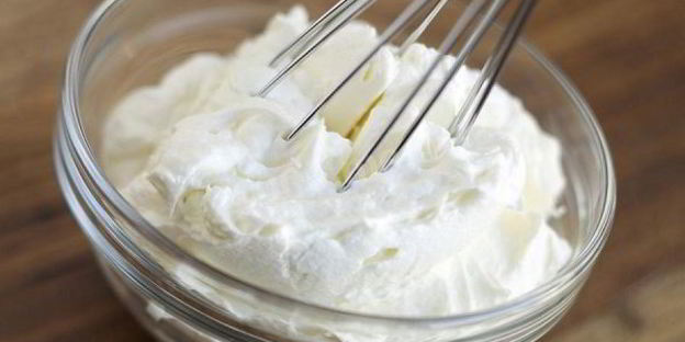 клубничный торт без выпечки