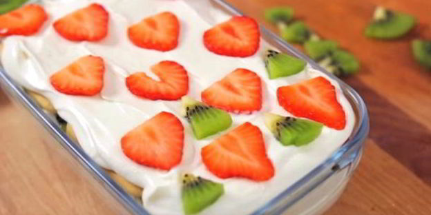 клубничный торт без выпечки