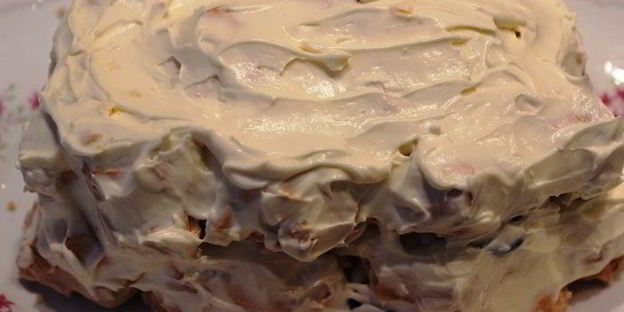 меренговый торт с маскарпоне и виноградом