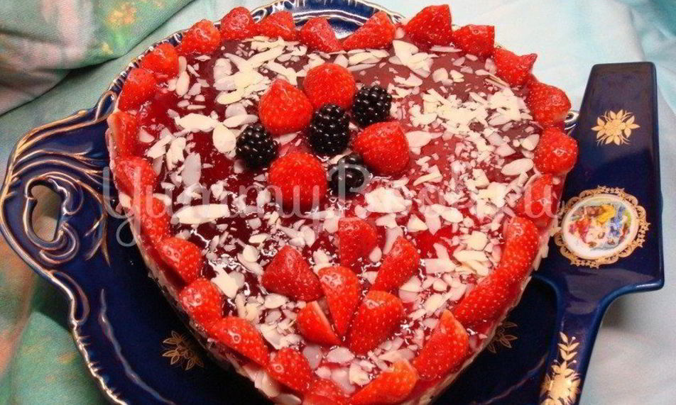 Рецепт миндального торта с малиной без выпечки и муки