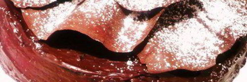 Рождественский шоколадный торт