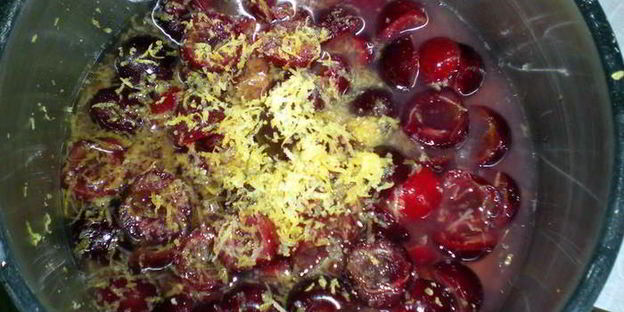 рулетоторт с шоколадным муссом