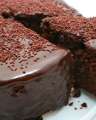 Шоколадный бисквит с глазурью