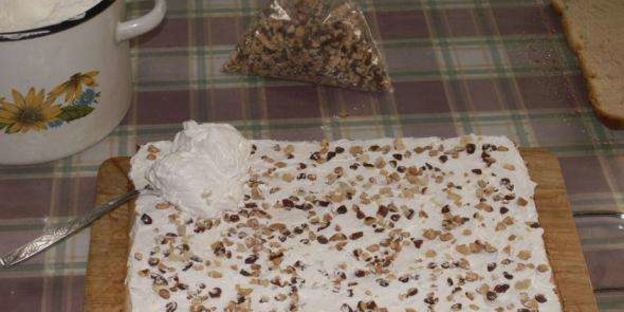 торт бисквитный