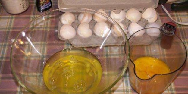 торт бисквитный