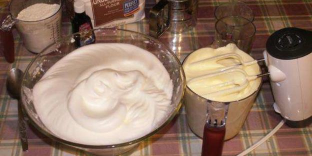 торт бисквитный