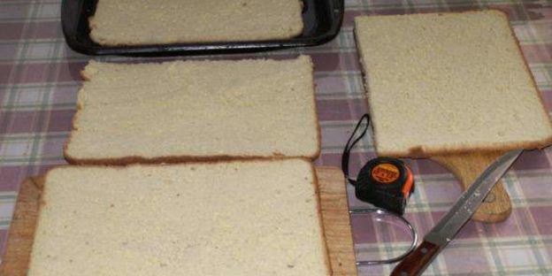 торт бисквитный