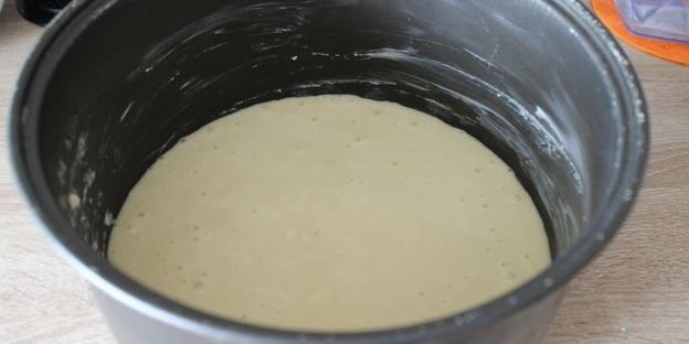 торт с клубничным джемом и творожным кремом