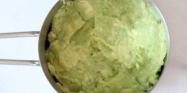 торт с креветками и авокадо