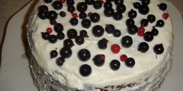 ягодный торт на кефире