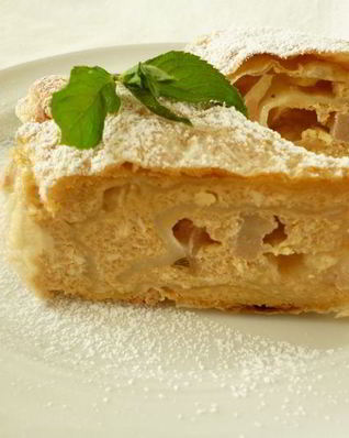 Творожно-грушевый рулет