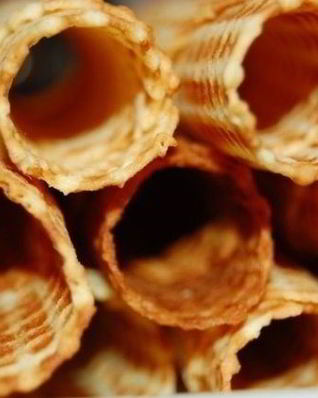 Хрустящие вафельные трубочки