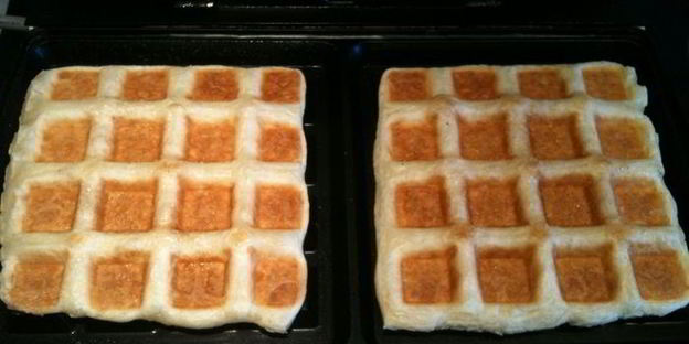 слоеные вафли с карамельными яблоками