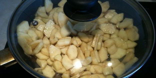 слоеные вафли с карамельными яблоками