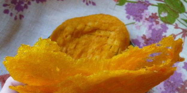 тыквенные тонкие вафли с домашней сгущенкой