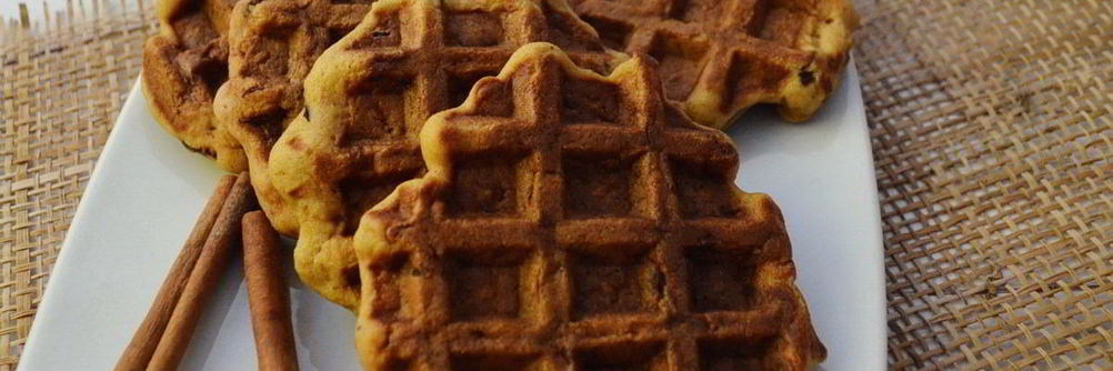 Яблочные вафли
