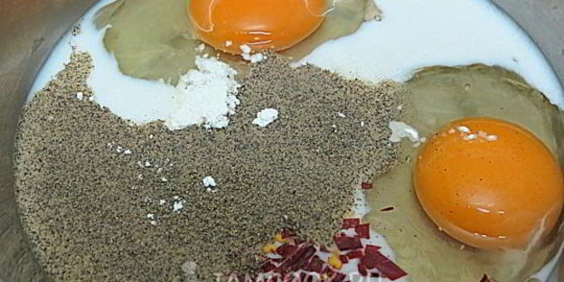 закусочные сырные вафли с болгарским перцем и зеленью