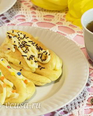 Домашние эклеры со сгущенкой