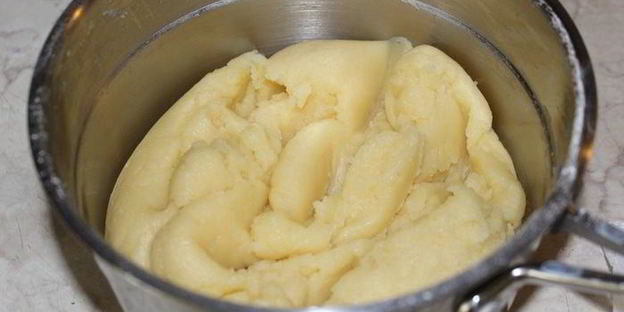 пирожное эклер