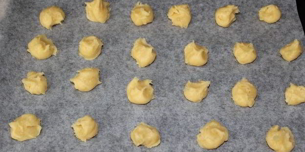 пирожное эклер