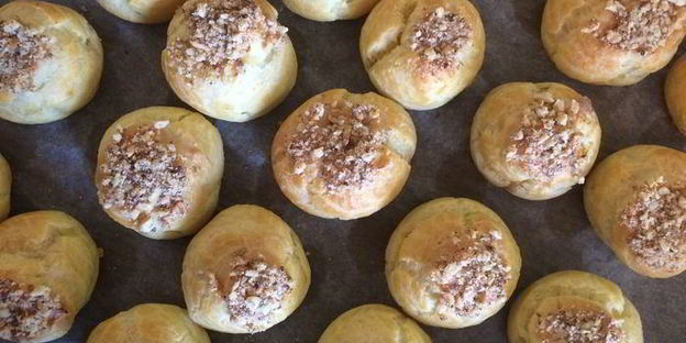 профитроли с кремом из вареной сгущенки