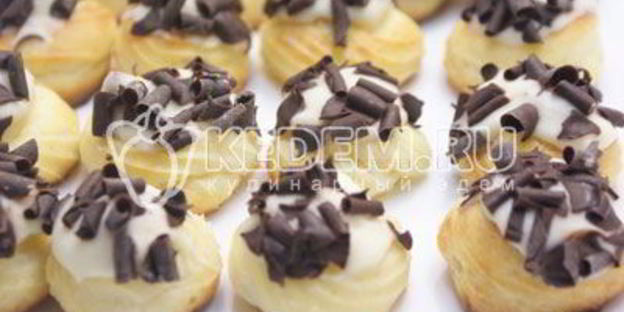 профитроли с кремом поцелуй