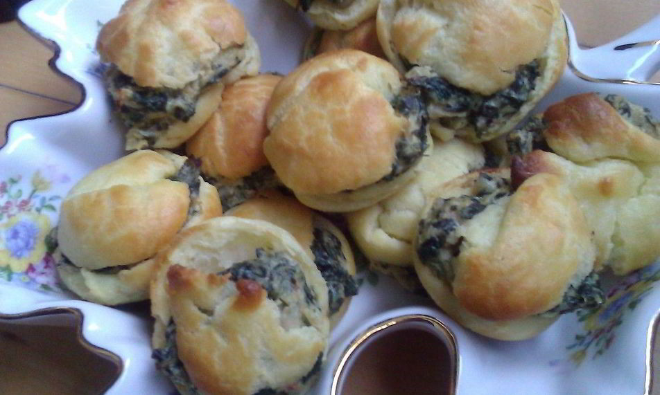 Рецепт профитролей с сыром и шпинатом