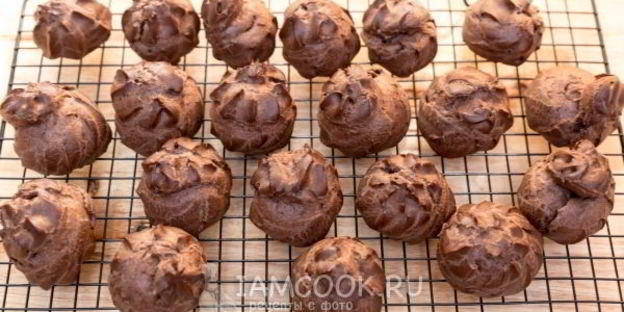 шоколадные профитроли с кремом