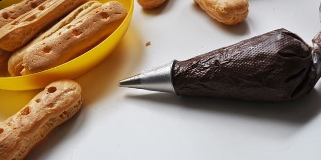 шоколадные эклеры