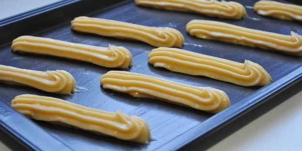 шоколадные эклеры