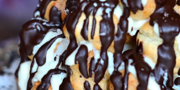 торт из эклеров