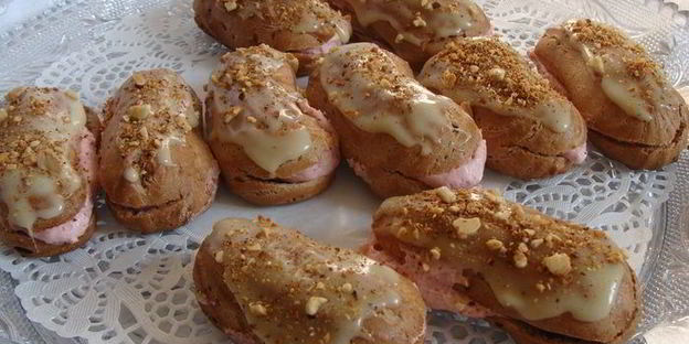 эклеры клубника со сливками