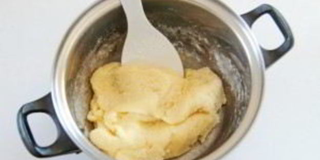 эклеры с белковым кремом